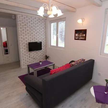 아파트 Garden House *